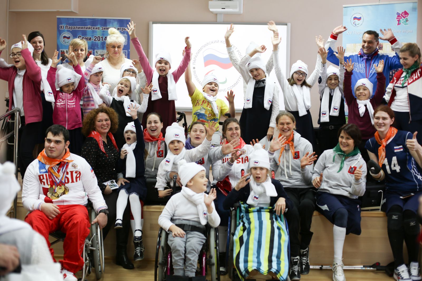 Чемпионы и призеры Паралимпийских игр провели Паралимпийский урок для учеников школы № 1454 «Тимирязевская»