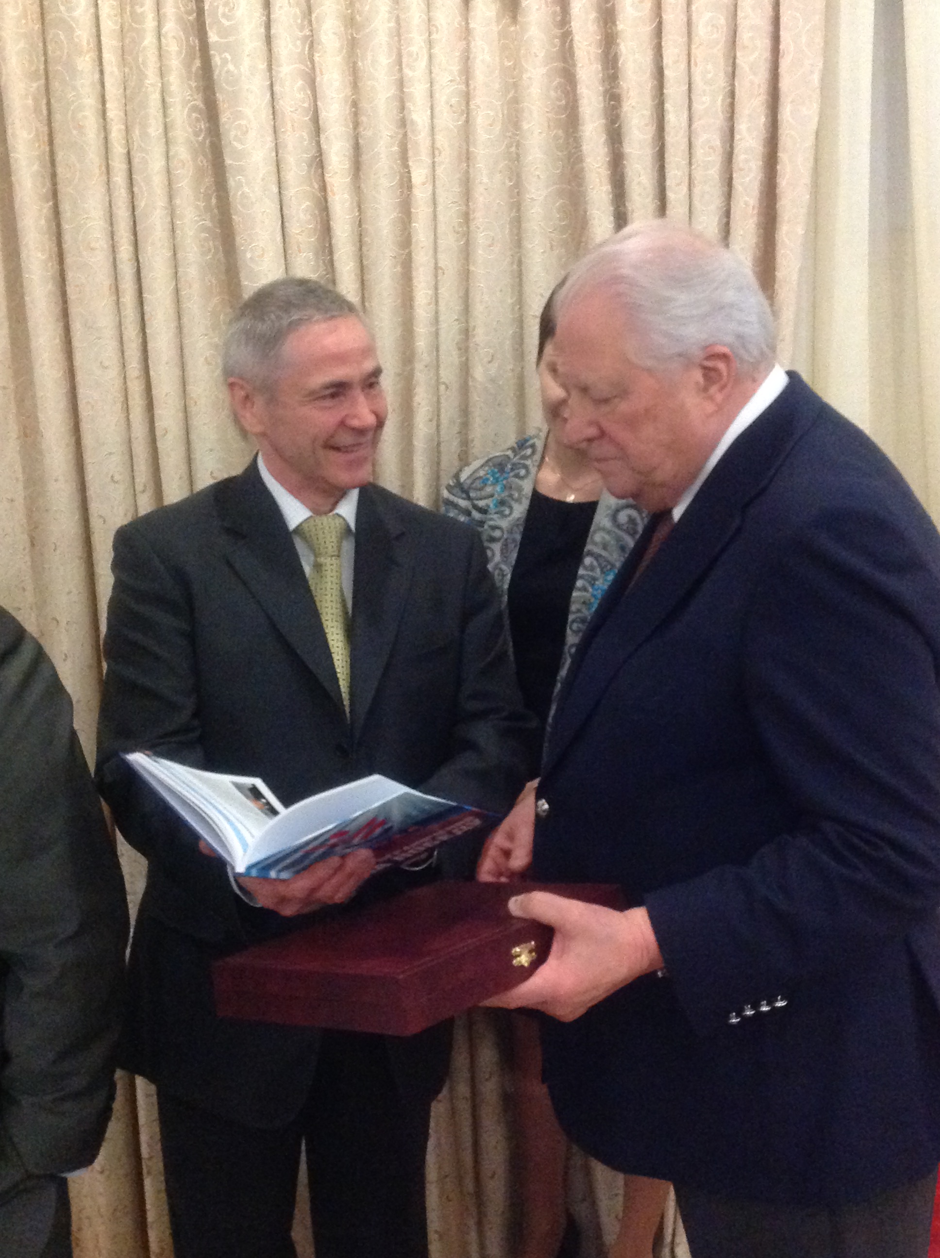 П.А. Рожков принял участие в чествовании почетного президента Олимпийского комитета России, члена Международного олимпийского комитета (МОК) В.Г. Смирнова по случаю 80-летнего Юбилея