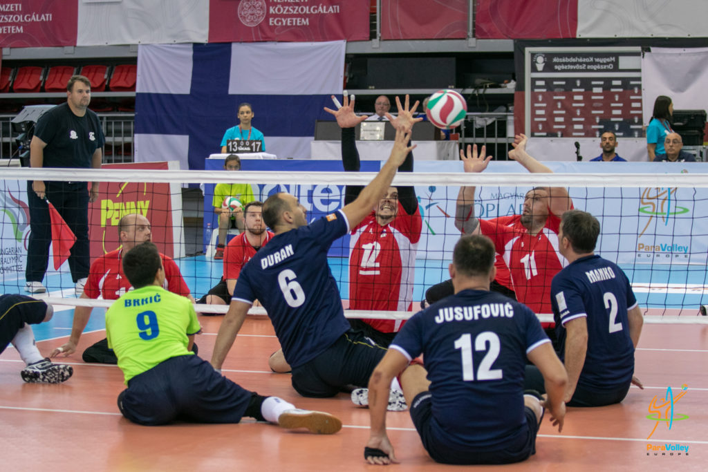 Мужская и женская сборные команды России выиграли чемпионат Европы по волейболу сидя