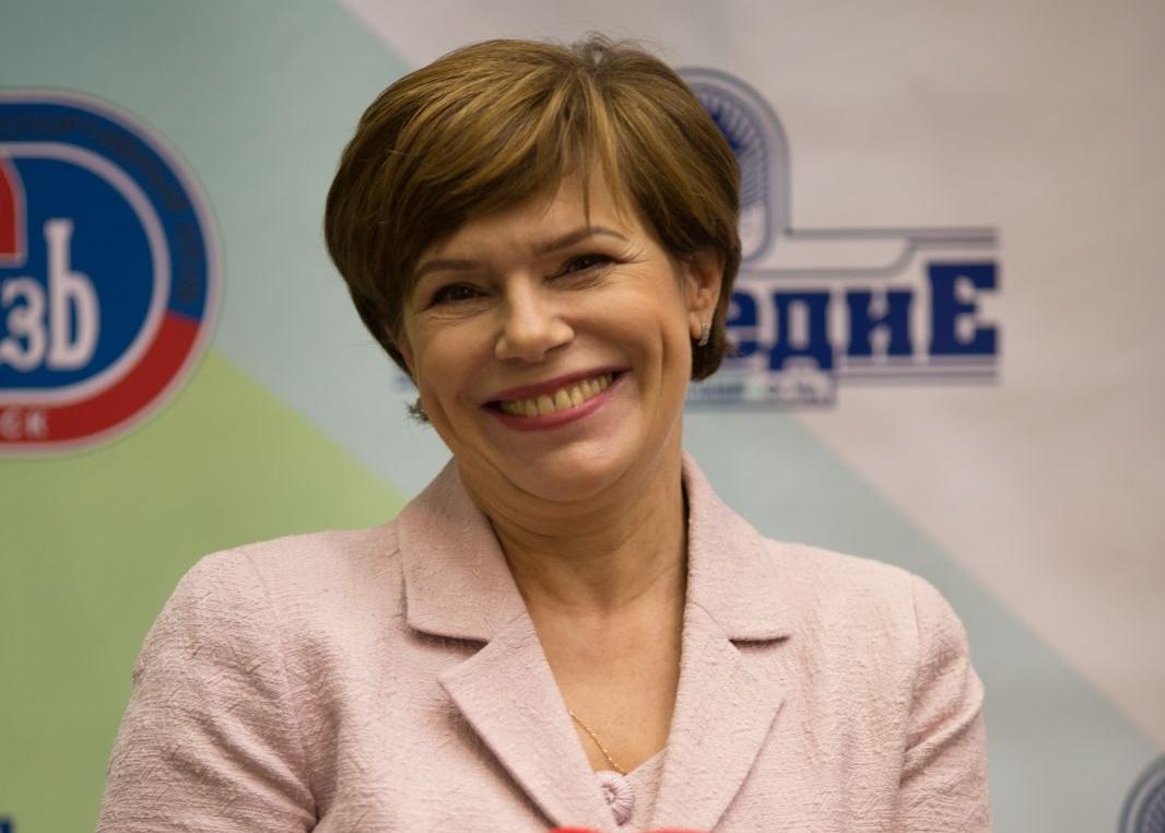 Всероссийская Федерация спорта лиц с ПОДА поздравляет тренера сборной команды России по фехтованию на колясках, Заслуженного тренера России Е.Б. Белкину с Юбилеем     