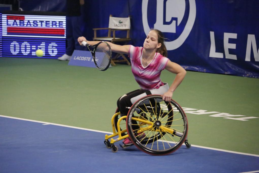 Сборная команда России по теннису на колясках принимает участие в международных соревнованиях во Франции