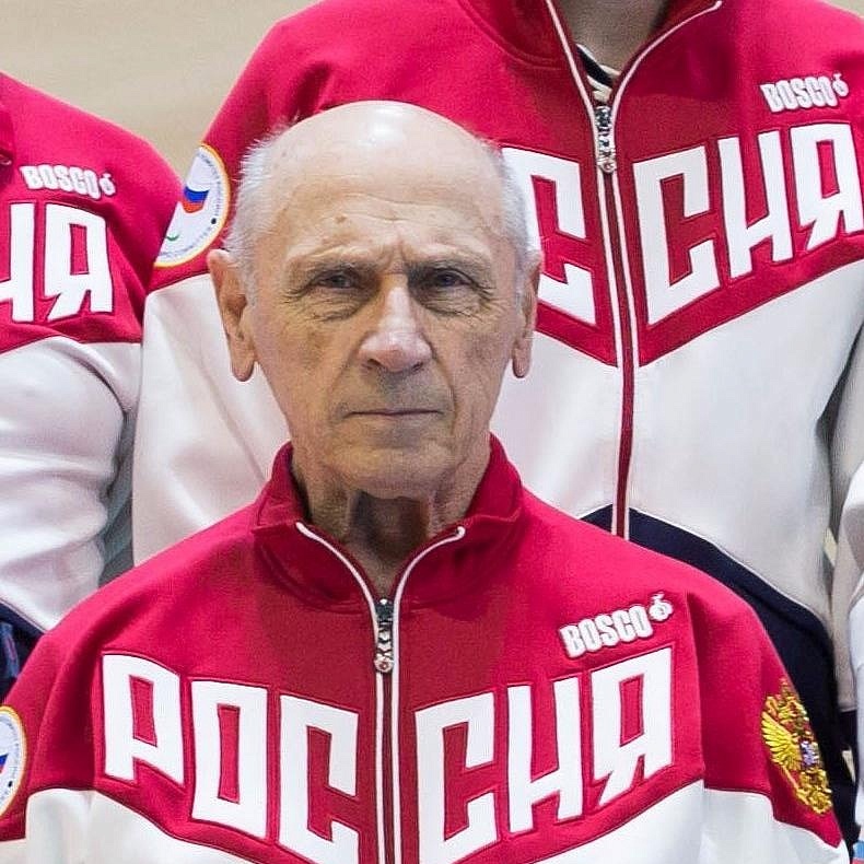 Поздравление Президента Федерации Л.Н. Селезнева cтаршему тренеру сборной команды России по пулевой стрельбе спорта лиц с ПОДА, Заслуженному тренеру СССР и России В.Д. Ляшенко в связи с днем рождения