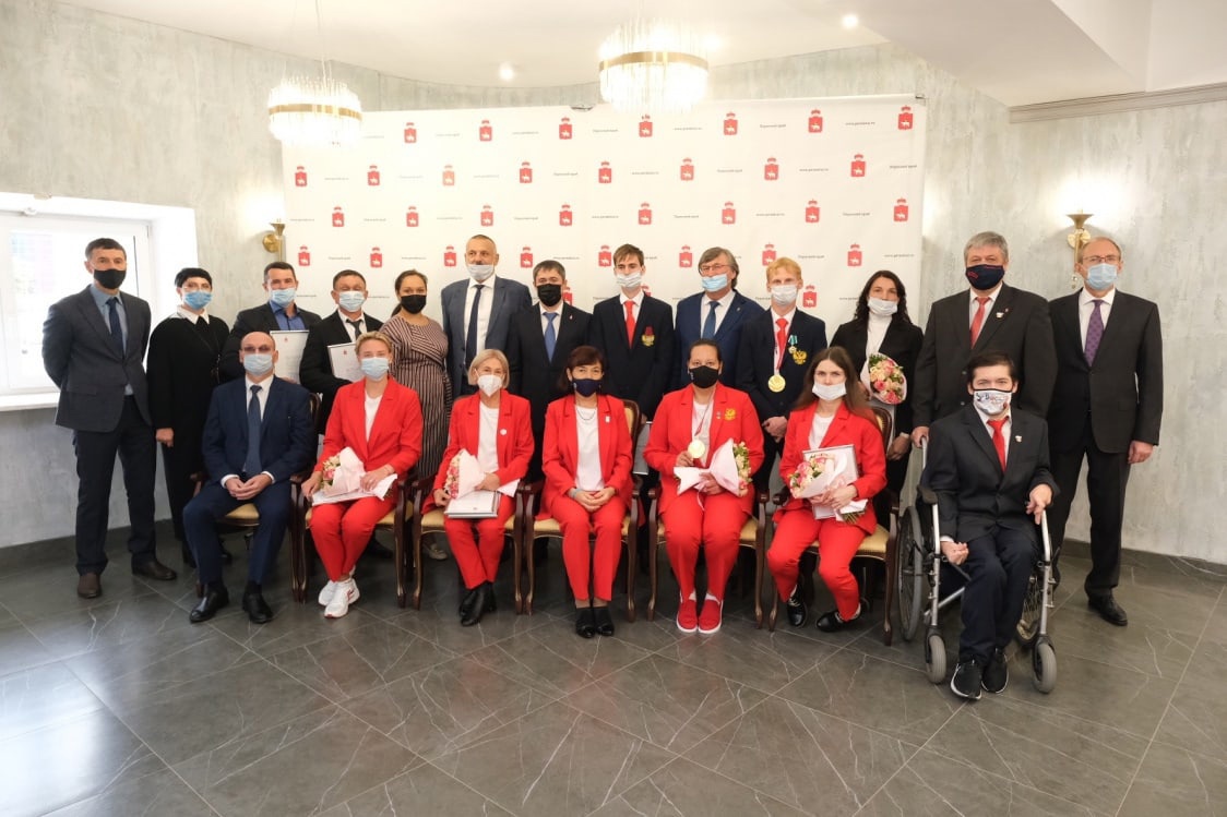 Губернатор Пермского края Дмитрий Махонин поздравил участников Паралимпийских игр в Токио