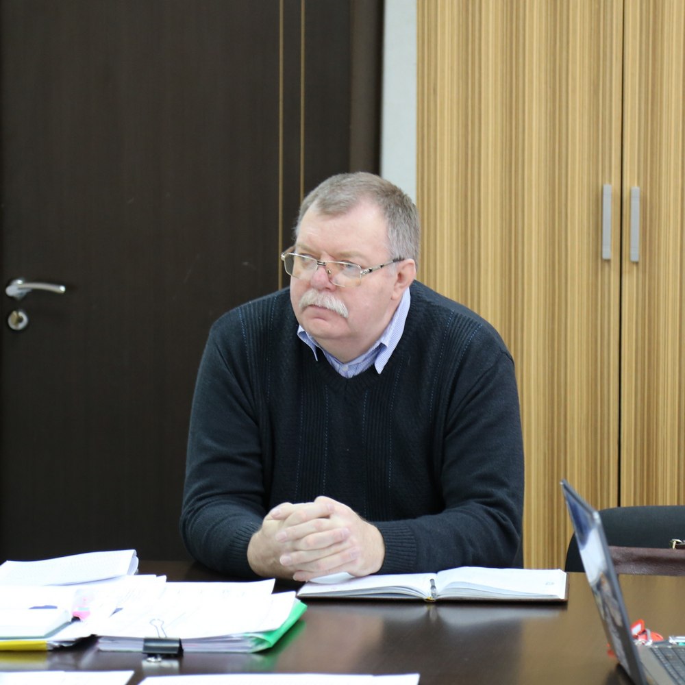 Поздравление Президента Федерации Л.Н. Селезнева серебряному и старшему тренеру сборной команды России по баскетболу на колясках Д.Б. Оленевскому в связи с днем рождения