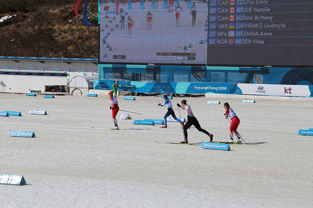 П.А. Рожков в г. Пхенчхан во время медальной церемонии поздравил президента Национального паралимпийского комитета Республики Беларусь Олега Шепеля с завоеванием белорусскими спортсменами 3 золотых, 4 серебряных и 2 бронзовых медалей на Паралимпиаде-2018