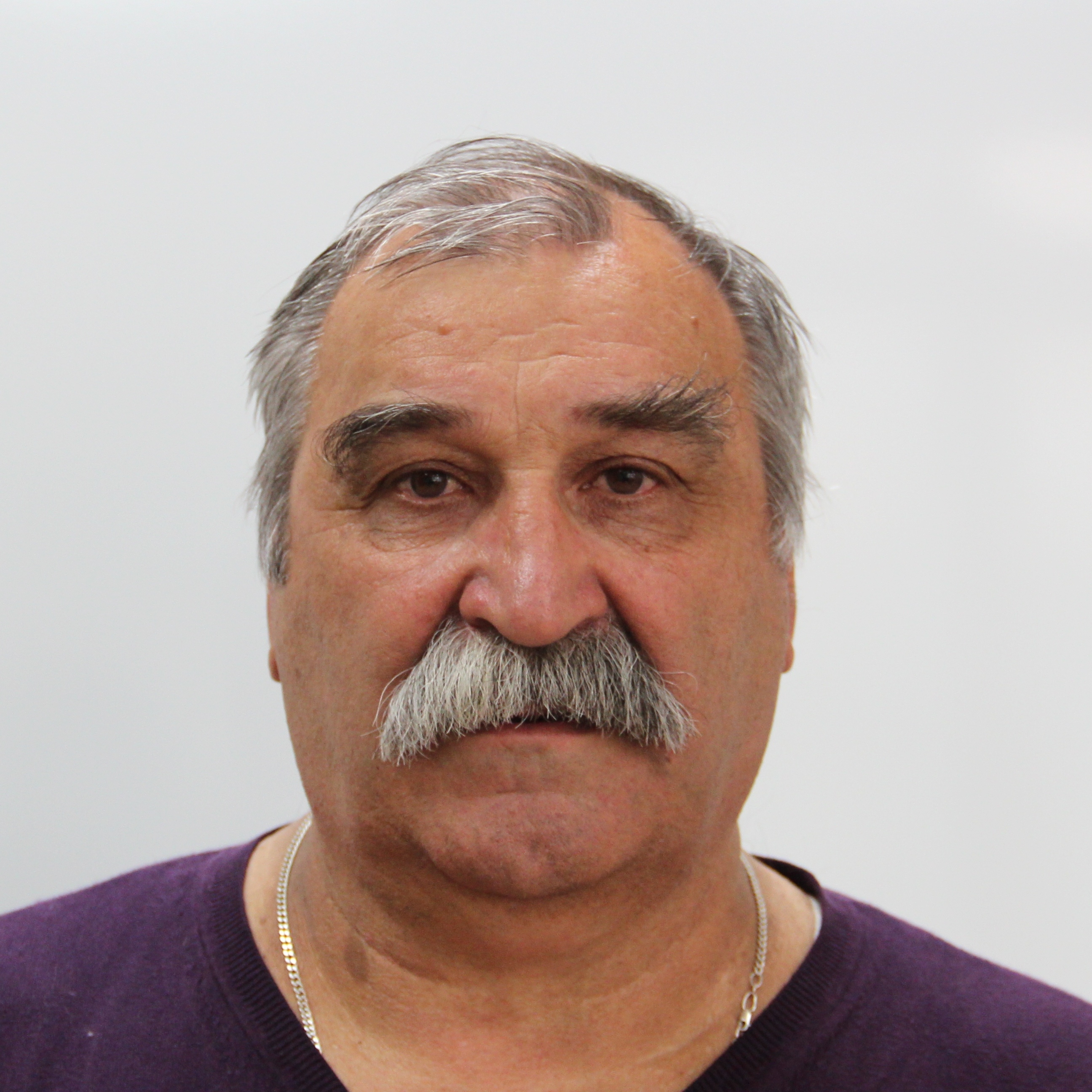 Поздравление Президента Федерации Л.Н. Селезнева исполняющему обязанности старшего тренера спортивной сборной команды Российской Федерации по академической гребле спорта лиц с ПОДА В.Б. Рябкову в связи с днем рождения