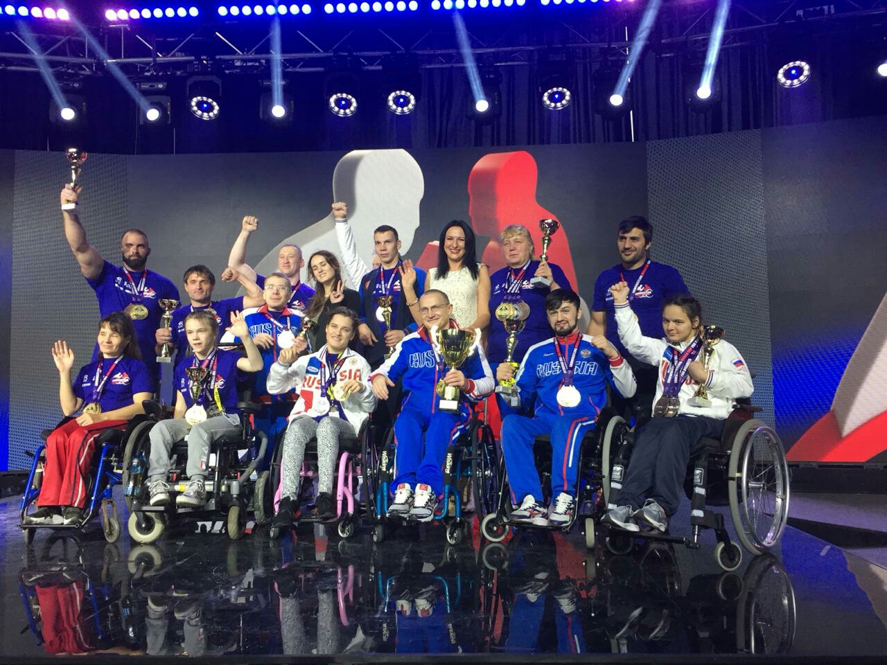 Сборная команда России по армрестлигу завоевала 25 золотых, 17 серебряных и 7 бронзовых медалей на Кубке мира среди спортсменов с ОВЗ в Польше