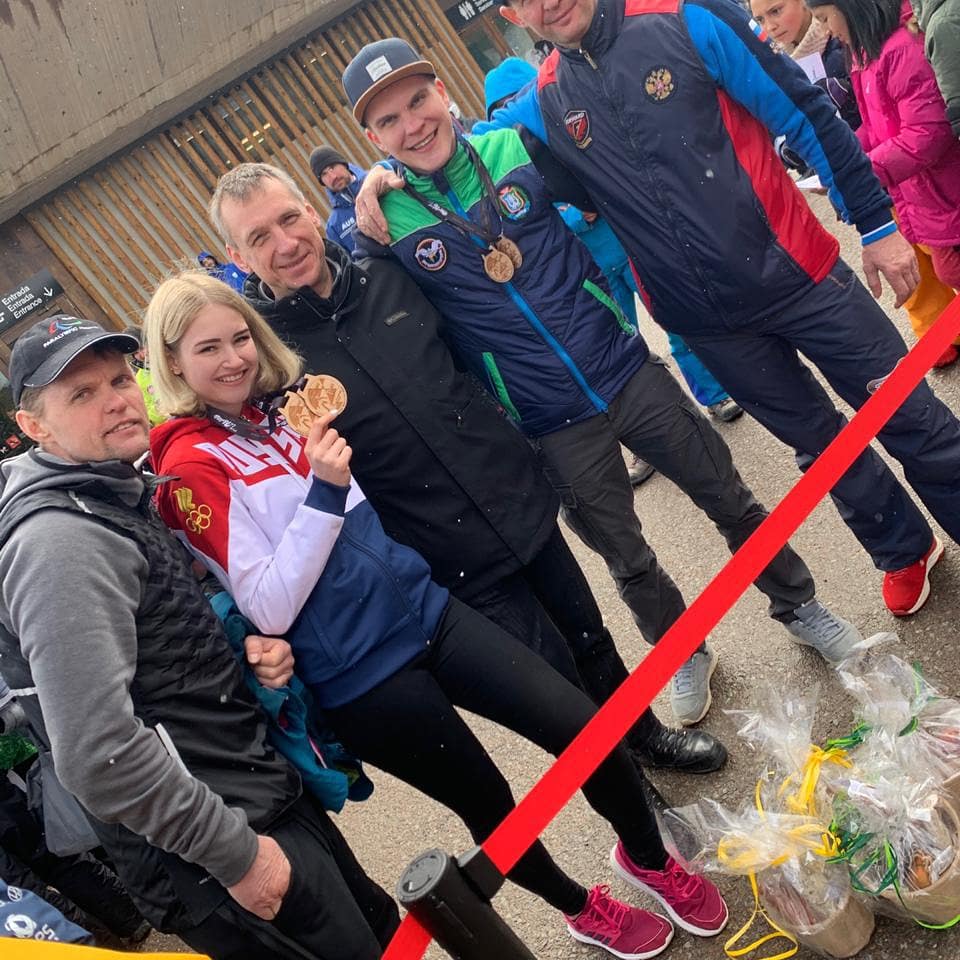 2 золотые и 2 бронзовые медали завоевала сборная России на Кубке мира по сноуборду лиц с ПОДА в Испании