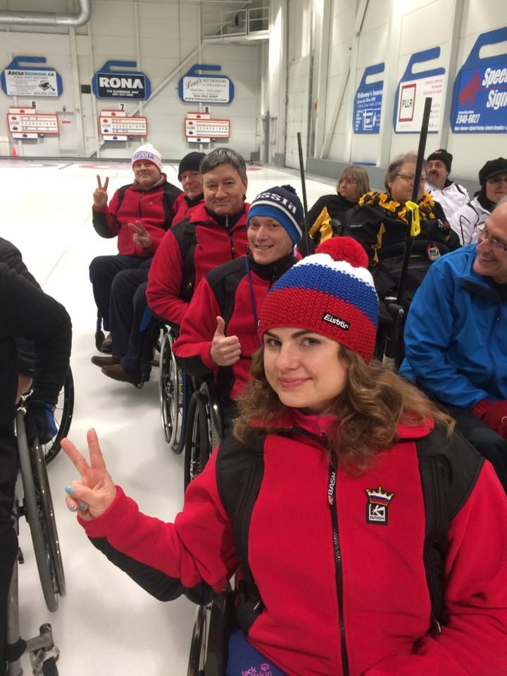 Сборная России по керлингу на колясках ведет борьбу за медали престижного международного турнира XI Canadian Open