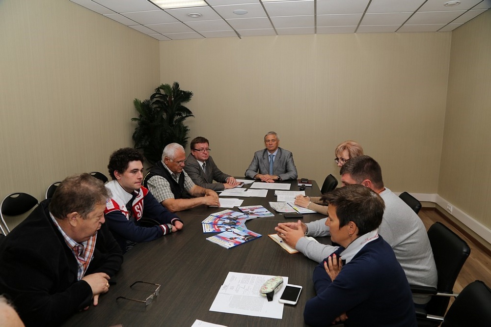 П.А. Рожков в офисе ПКР провёл совещание по вопросам организации подготовки сборной команды России по лыжным гонкам и биатлону спорта лиц с ПОДА