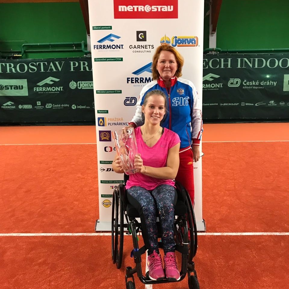 Золотую и серебряную медали завоевала подмосковная спортсменка Виктория Львова на международных соревнованиях по теннису на колясках в Чехии 