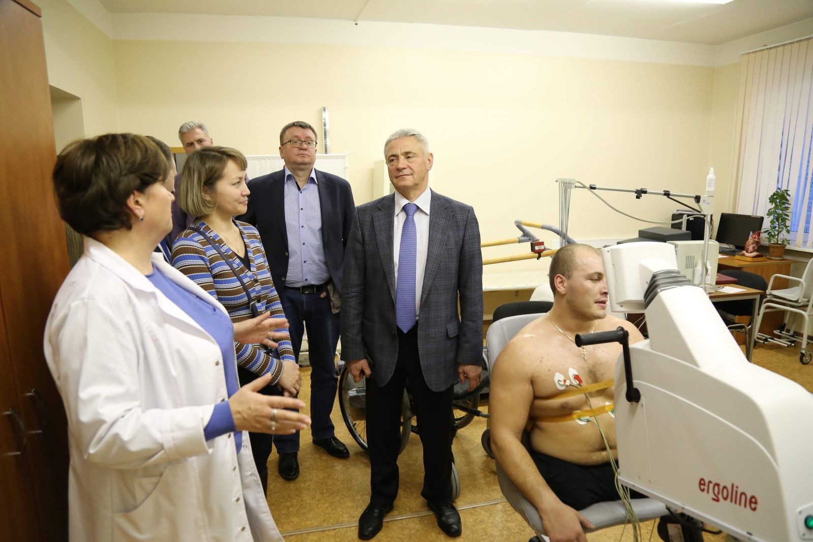  А.А. Строкин и П.А. Рожков встретились с сотрудниками Отделения спортивной медицины паралимпийских видов спорта ФНКЦСМ ФМБА России, где проходят УМО сборные команды России, а также ознакомился с работой Отделения