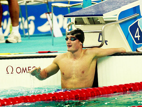 Поздравление Президента Федерации Л.Н. Селезнева 3-кратному чемпиону, 3-кратному серебряному и бронзовому призёру Паралимпийских игр по плаванию спорта лиц с ПОДА, Заслуженному мастеру спорта А.Я. Калине в связи с днем рождения