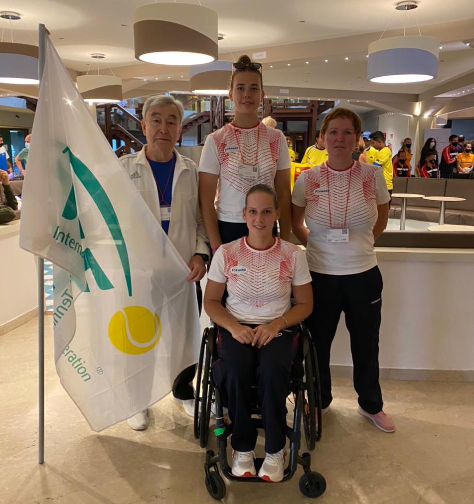 Российские спортсменки принимают участие в финале командного Кубка мира по теннису на колясках