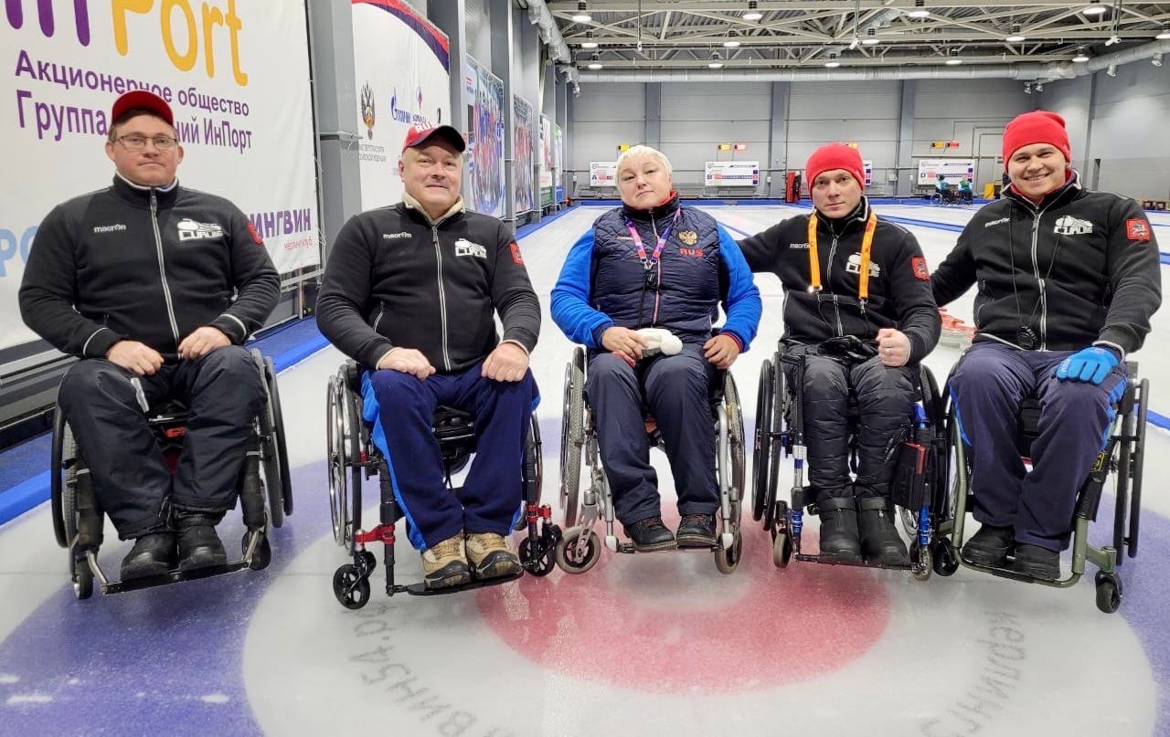В Новосибирске завершился групповой этап Кубка России по керлингу на колясках