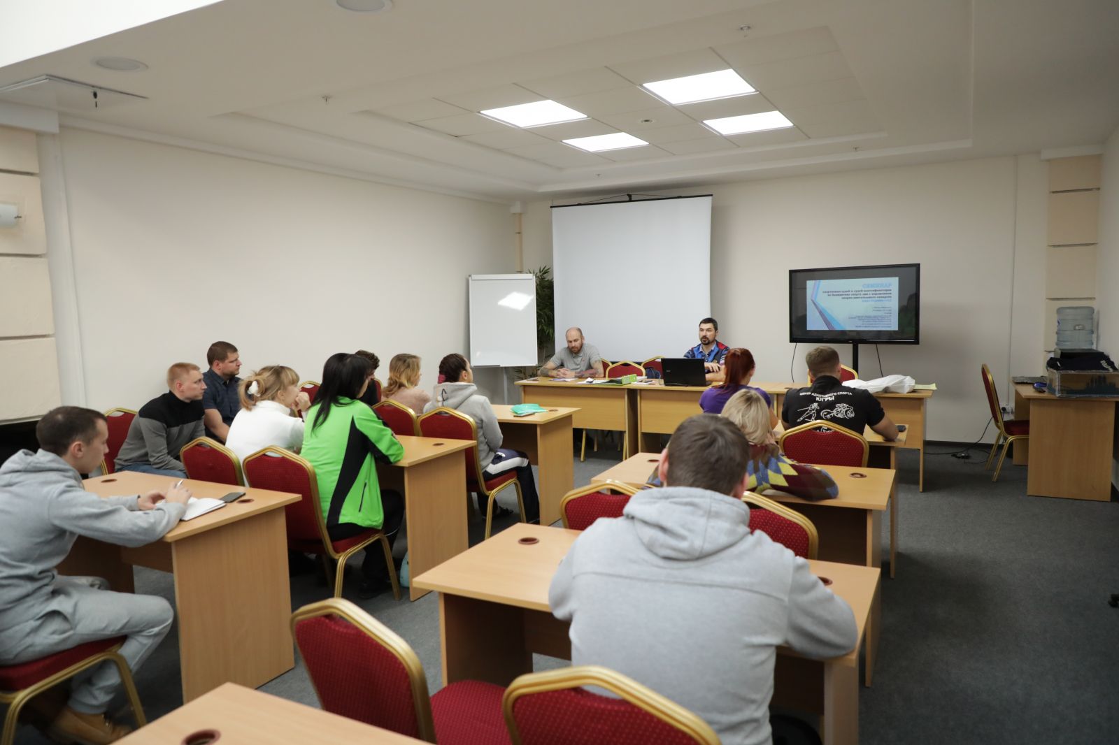 в г. Ханты-Мансийске прошел семинар судей и судей-классификаторов по бадминтону спорта лиц с ПОДА