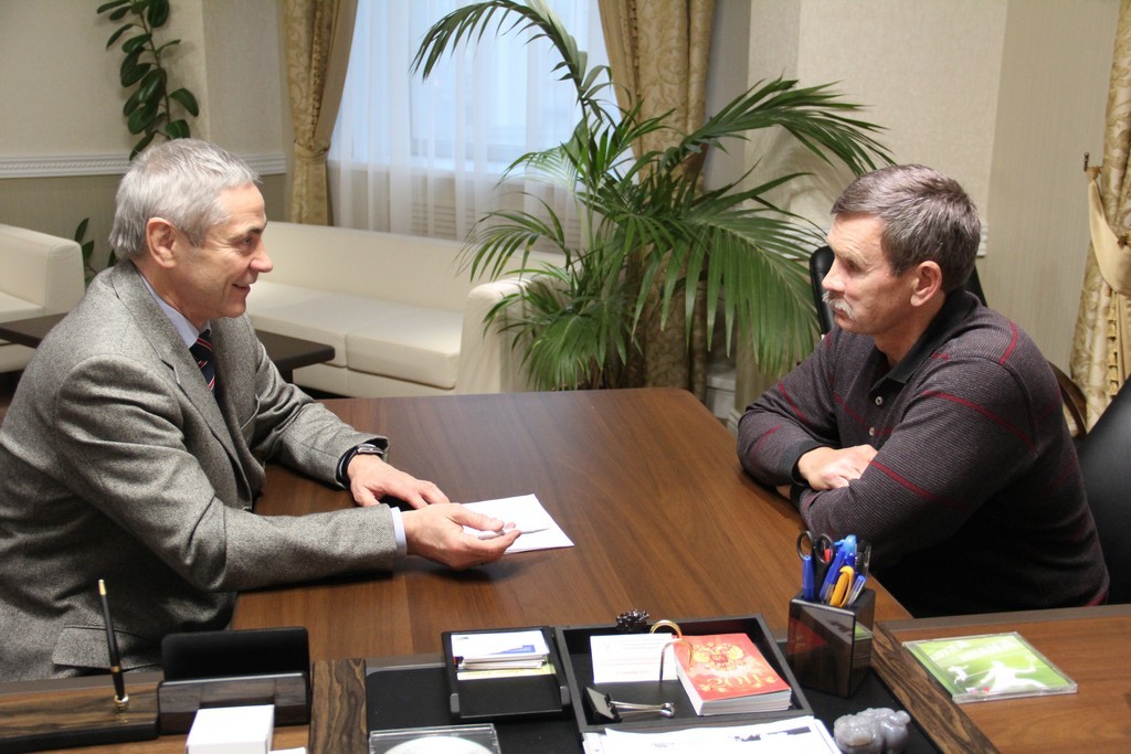 П.А. Рожков в офисе ПКР провел рабочую встречу с президентом Московской региональной общественной организации «Федерация спорта лиц с ПОДА» В.А. Бочаровым
