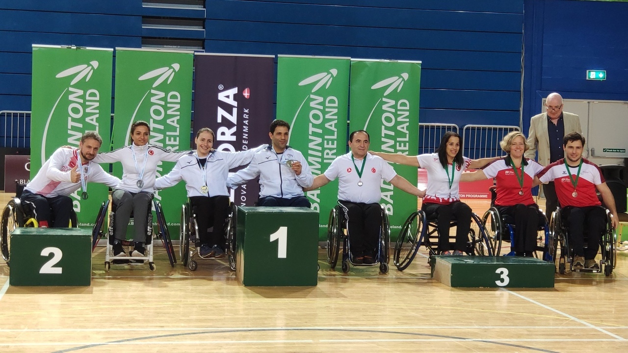 Серебряную и бронзовую медали завоевали российские парабадминтонисты на международных соревнованиях в Ирландии