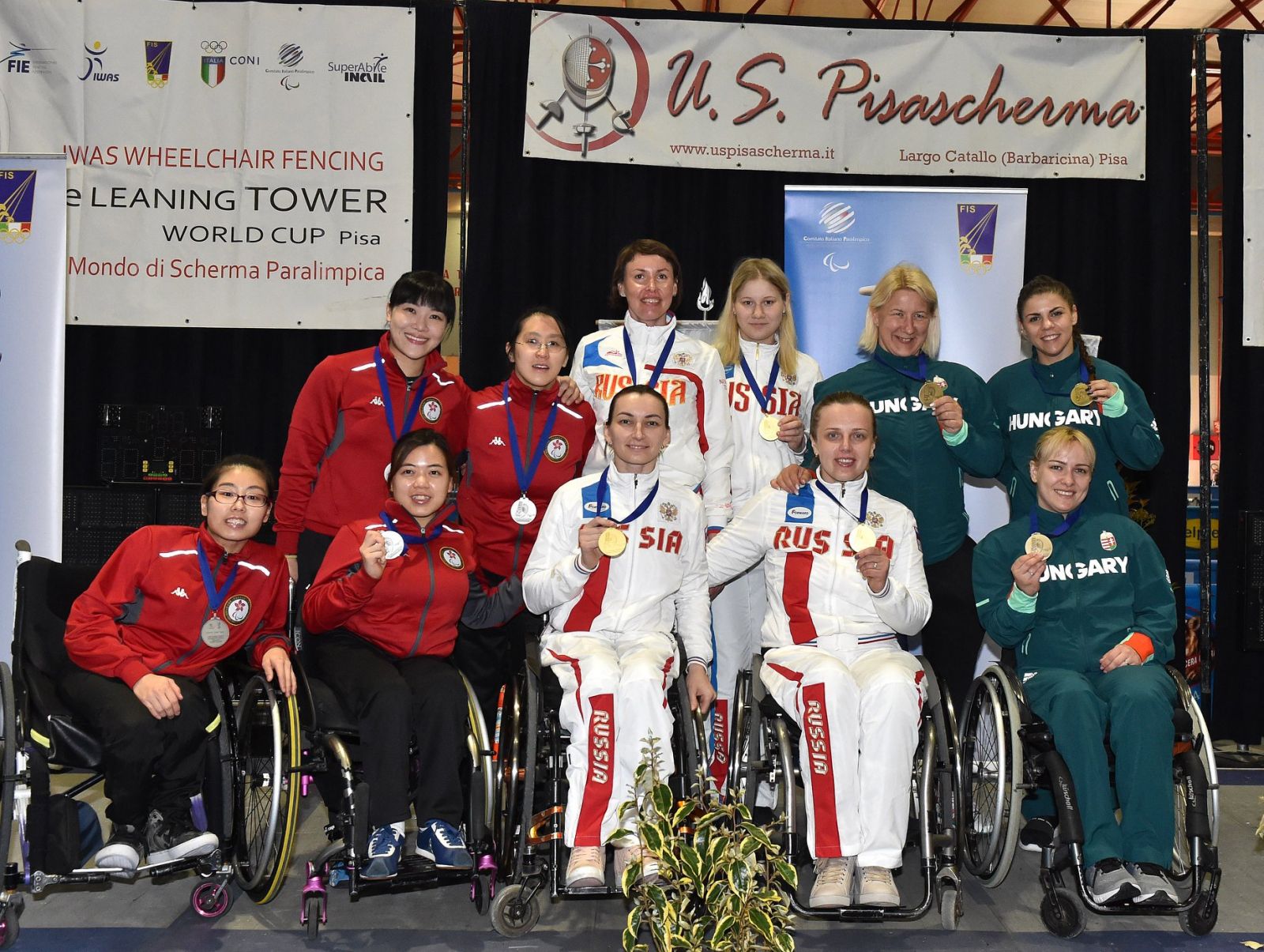 Сборная команда России по фехтованию на колясках завоевала 2 золотые, 2 серебряные и 7 бронзовых медалей на этапе Кубка мира по фехтованию на колясках в Италии