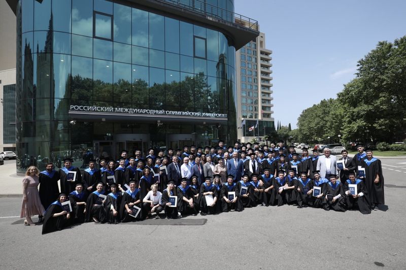А.А. Строкин в г. Сочи (Краснодарский край) принял участие в Торжественной церемонии вручения дипломов выпускникам Российского международного олимпийского университета
