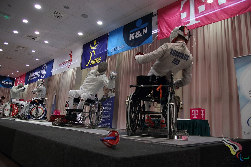 19 российских спортсменов в Польше поведут борьбу за медали Кубка мира по фехтованию на колясках