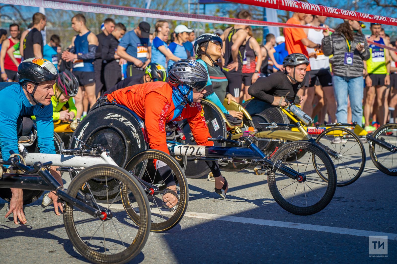 Гриценко и Кочерова стали победителями чемпионата России по легкой атлетике в дисциплине марафон (бег на спортивных колясках) в Казани