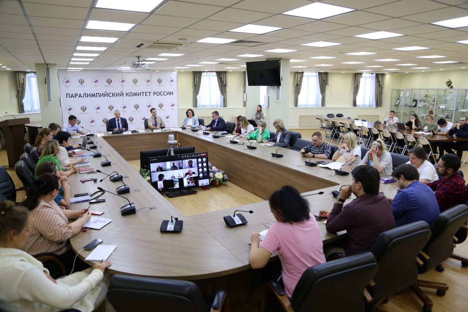 Руководители Федерации в офисе ПКР приняли участие в заседание Исполкома Паралимпийского комитета России