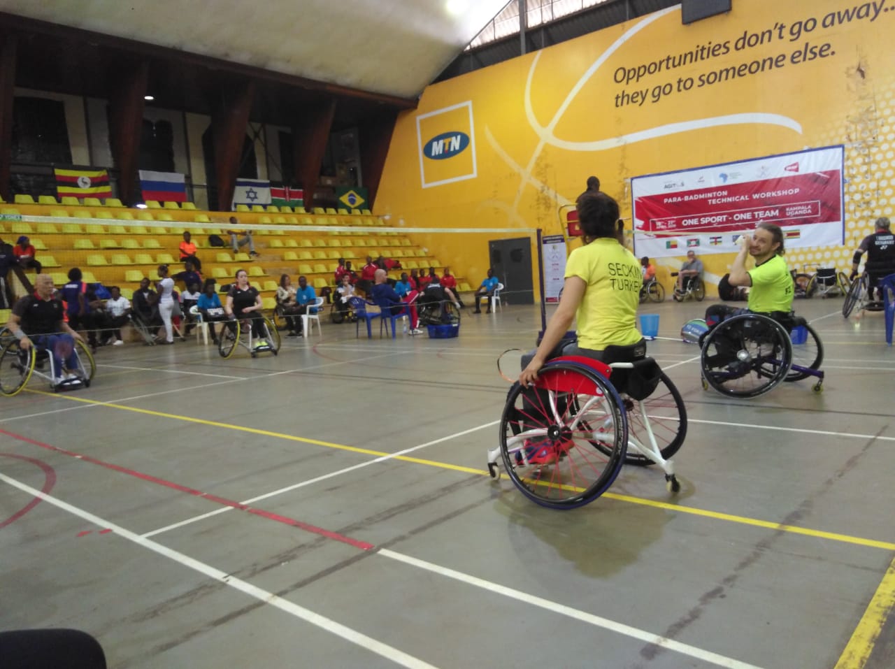 3 российских спортсмена примут участие международных соревнованиях по парабадминтону в Уганде