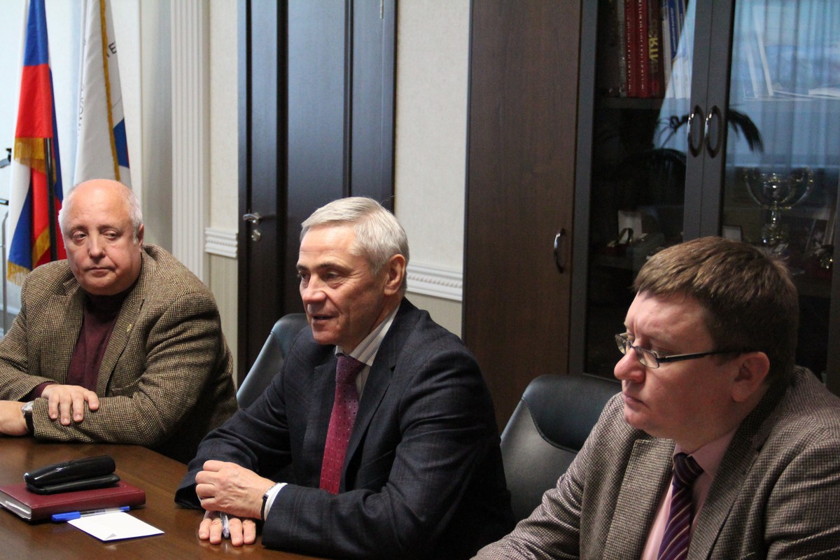 П.А. Рожков в офисе ПКР провел рабочее совещание с президентом Российской федерации стрельбы из лука В.Н. Ешеевым 