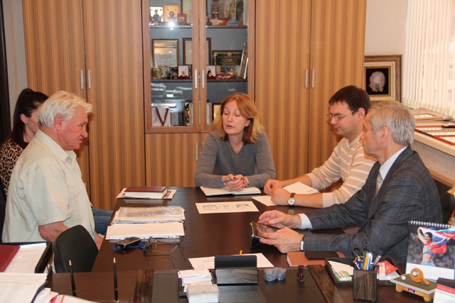 П. А. Рожков в офисе Паралимпийского комитета России  провел  рабочую встречу  с президентом Федерации футбола инвалидов России, старшим тренером сборной команды России по футболу ампутантов Г. С.  Луначарским