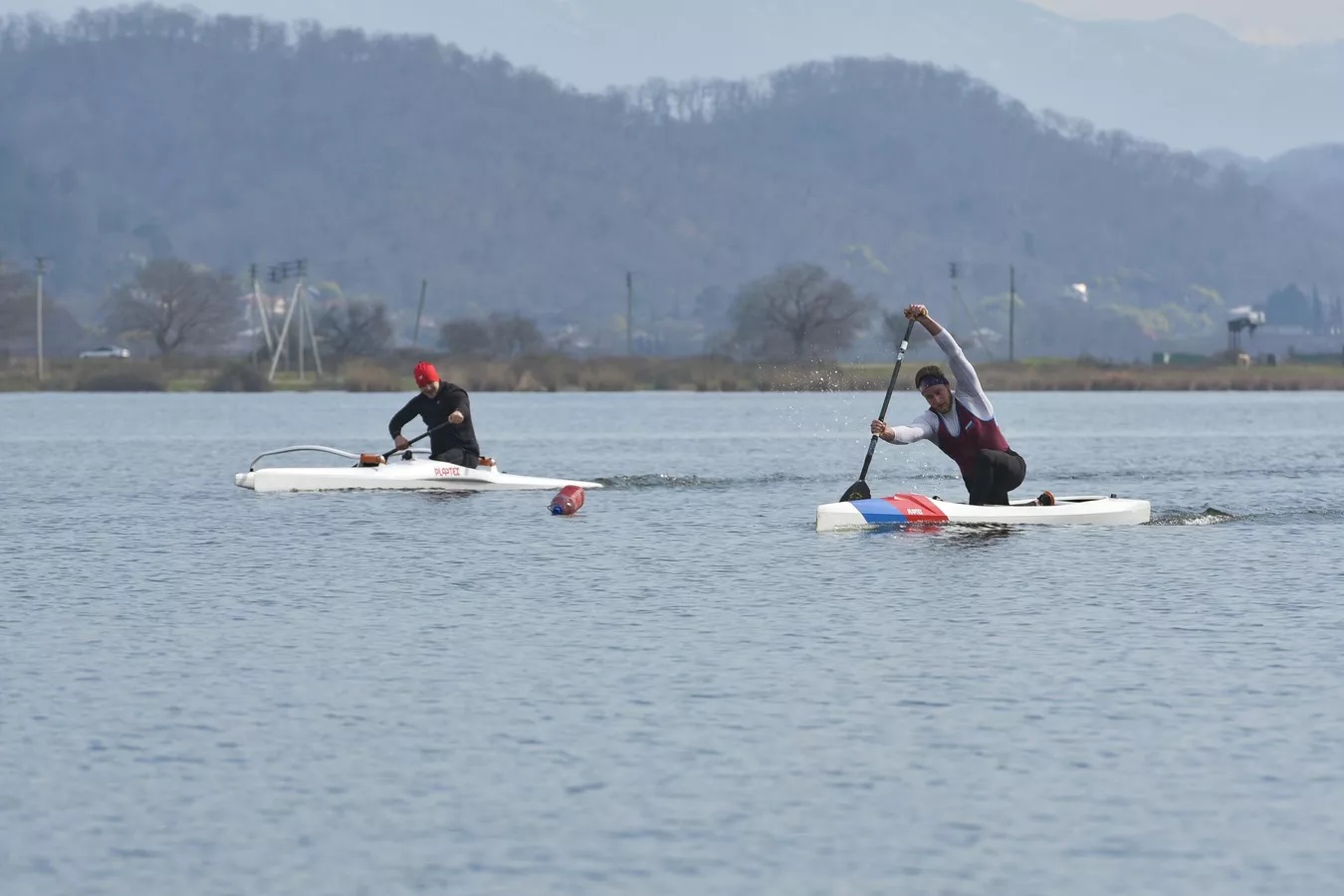 Sputnik Абхазия: В своей стихии - сборы российских параканоистов на озере Инкит