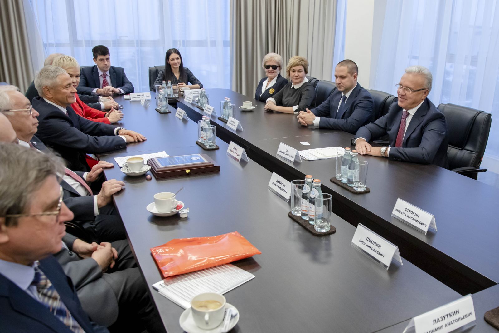 Руководители Федерации в г. Красноярске приняли участие во встречи Губернатора Красноярского края А.В. Усса с президентом ПКР В.П. Лукиным