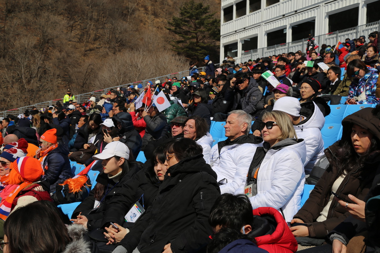 П.А. Рожков принял участие в просмотре соревнований второго соревновательного дня Паралимпиады по горнолыжному спорту лиц с поражением опорно-двигательного аппарата и спорта слепых и керлингу на колясках