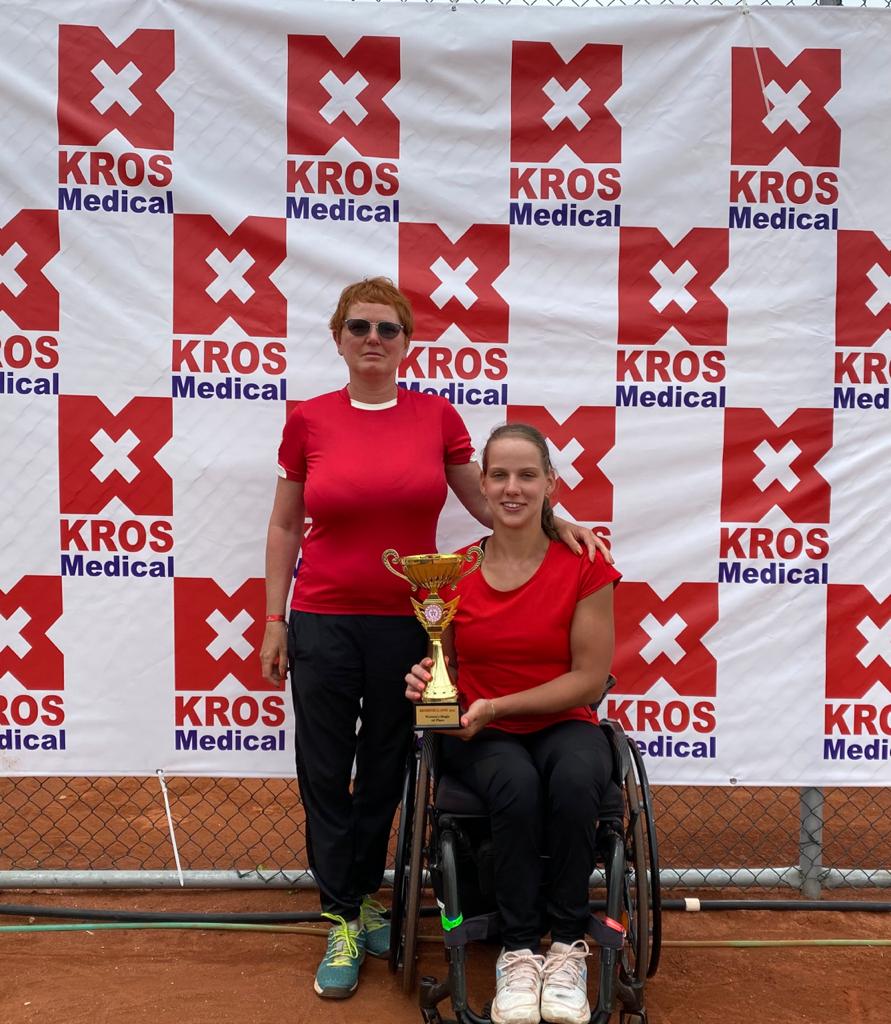 Подмосковная спортсменка Виктория Львова завоевала золотую и бронзовую медали на международном турнире по теннису на колясках в Турции