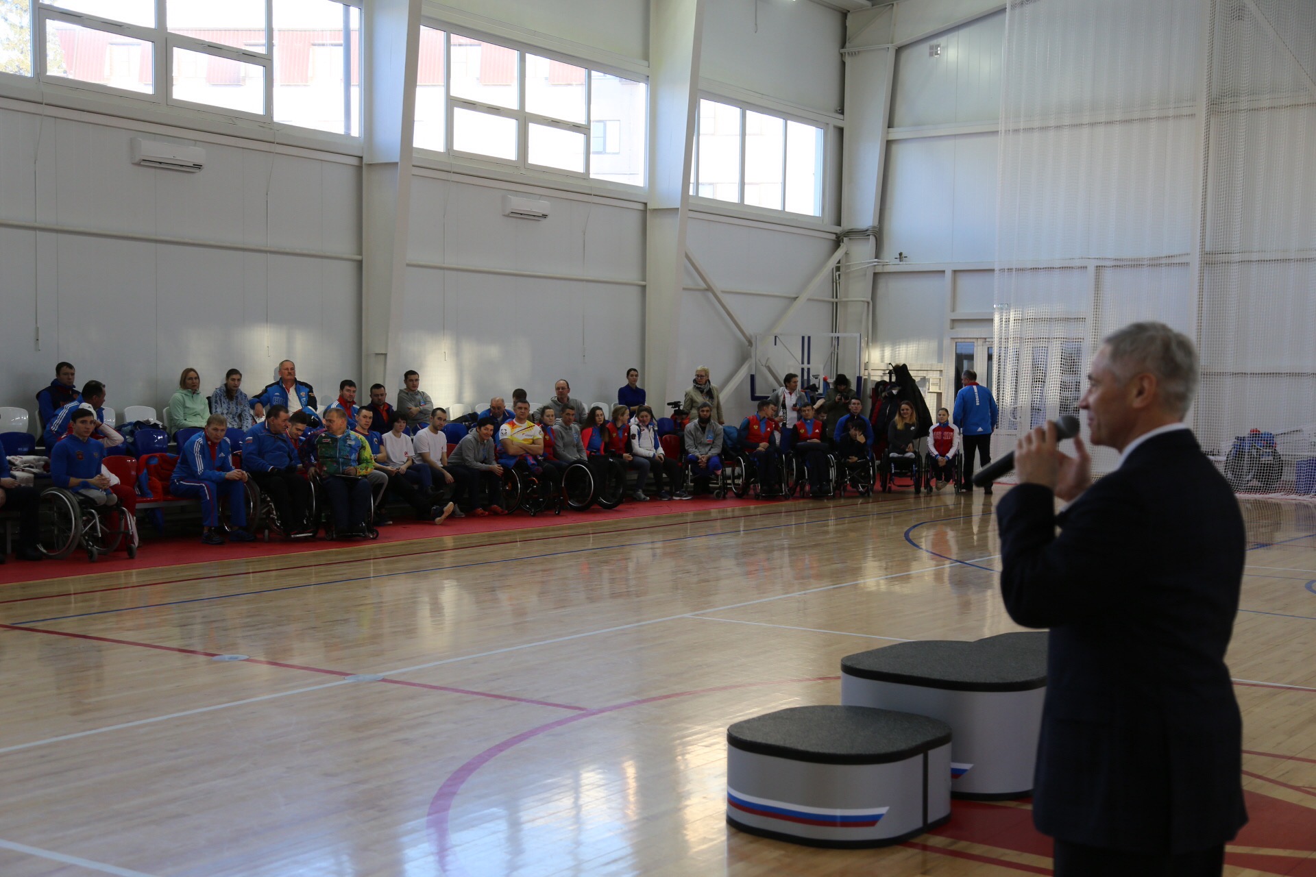 П.А. Рожков в г. Пересвете (Московская область) провел встречу с участниками чемпионата России по лыжным гонкам и биатлону спорта лиц с ПОДА и их тренерами