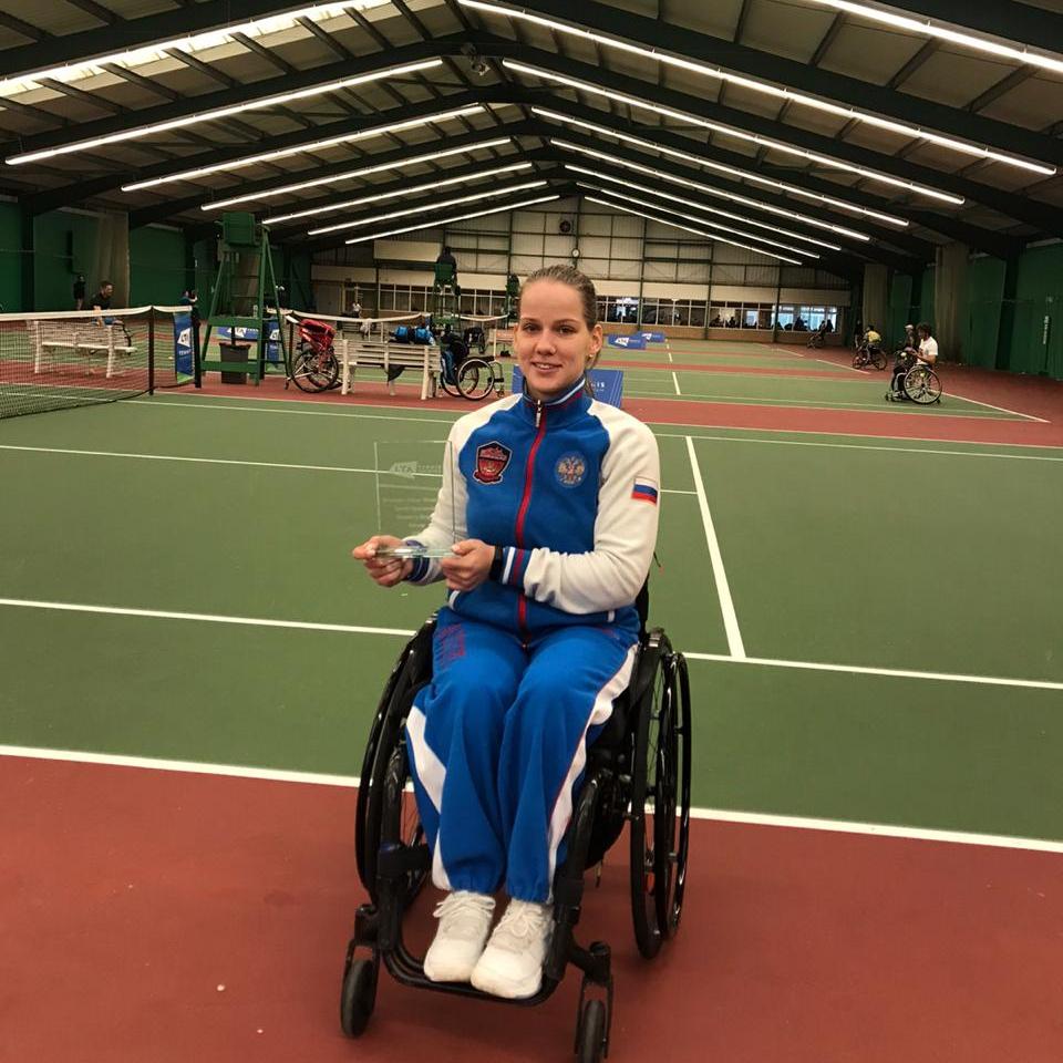 Подмосковная теннисистка Виктория Львова выиграла международный турнир по теннису на колясках в Великобритании