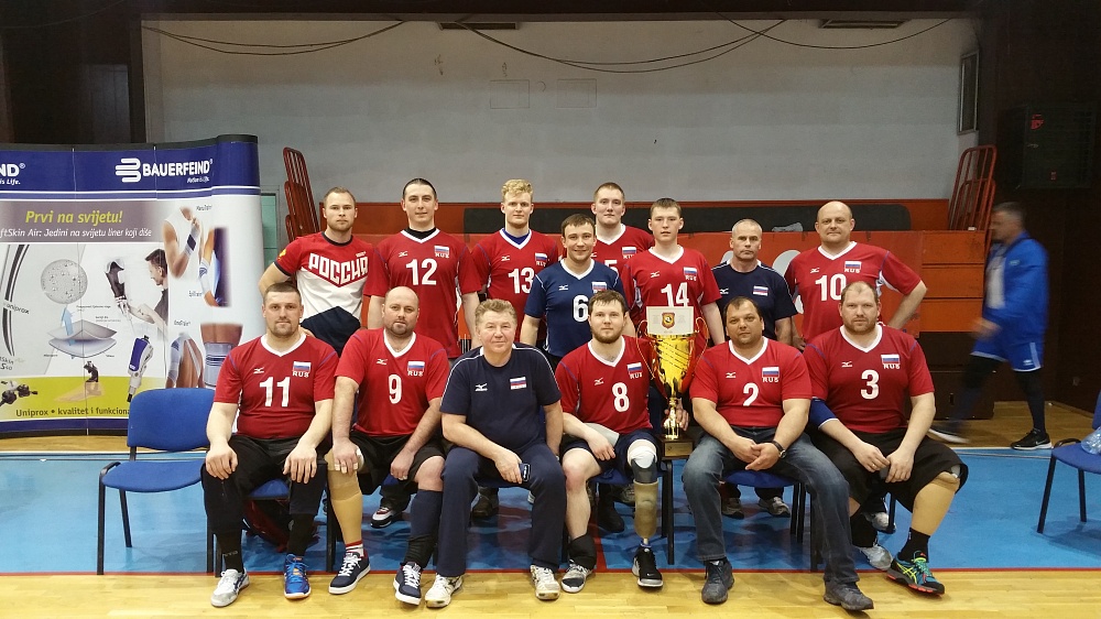 Мужская сборная команда России по волейболу сидя одержала 6 побед и заняла первое место на международном турнире в Боснии и Герцеговине