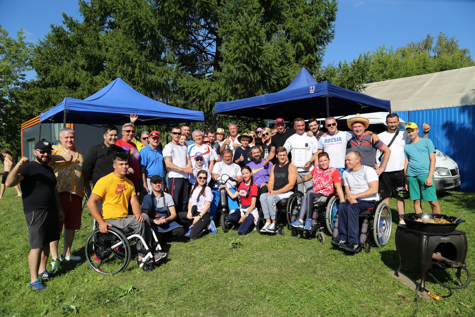  П.А. Рожков в г. Москве на гребном канале Крылатское встретился со сборной командой России по гребле на байдарках и каноэ спорта лиц с ПОДА 