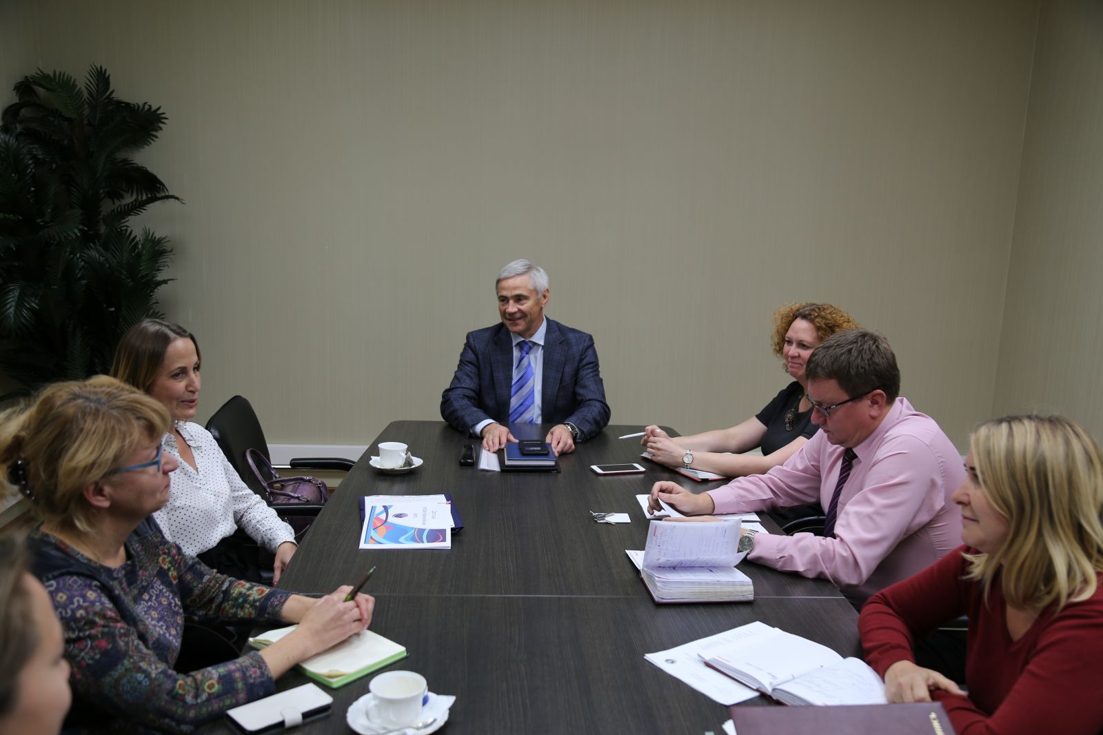 П.А. Рожков в офисе ПКР провел встречу с директором по развитию детской следж-хоккейной лиги А.О. Барадачевой