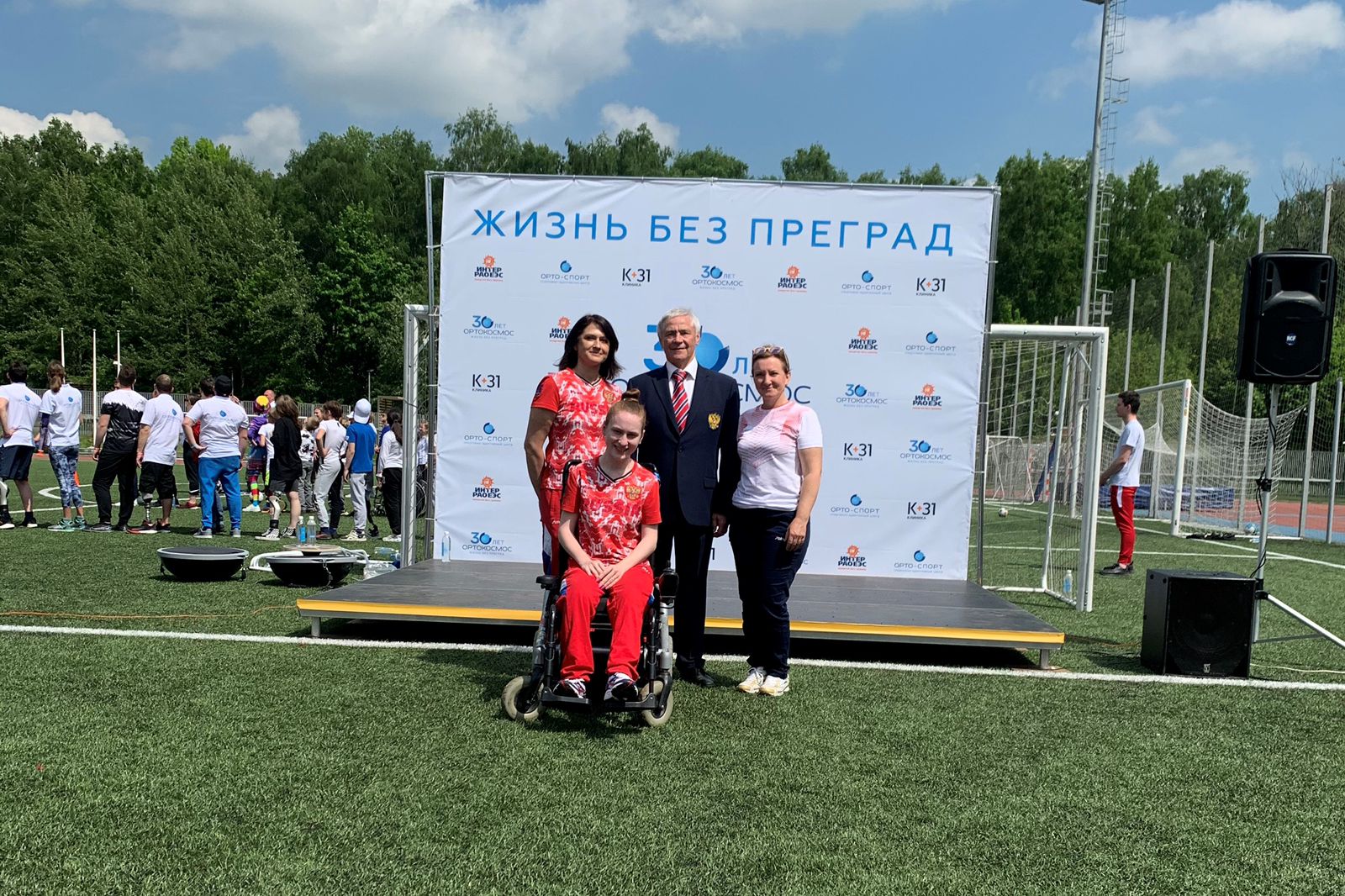        Рожков отметил важность спортивных мероприятий для детей с ограниченными возможностями      