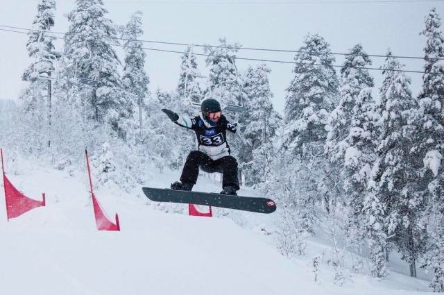 Михаил Слинкин стал единственным представителем России на финальном этапе Кубка мира по парасноуборду в Швеции
