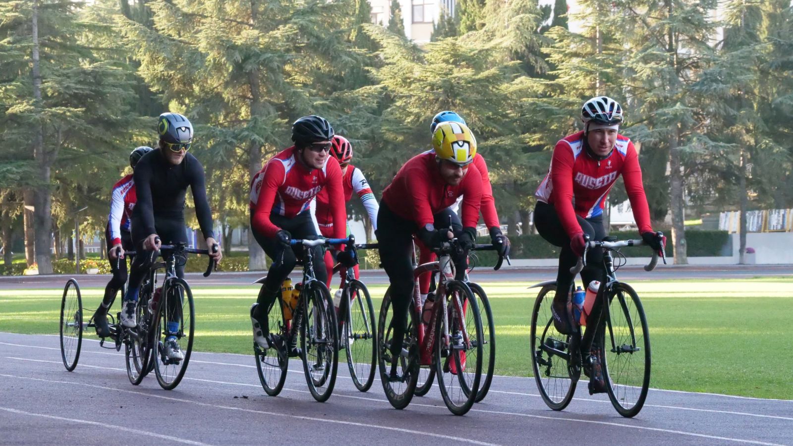 Сборная России по велоспорту лиц с ПОДА проводит сбор в Тренировочном центре спортивной подготовки сборных команд России «Крымский»