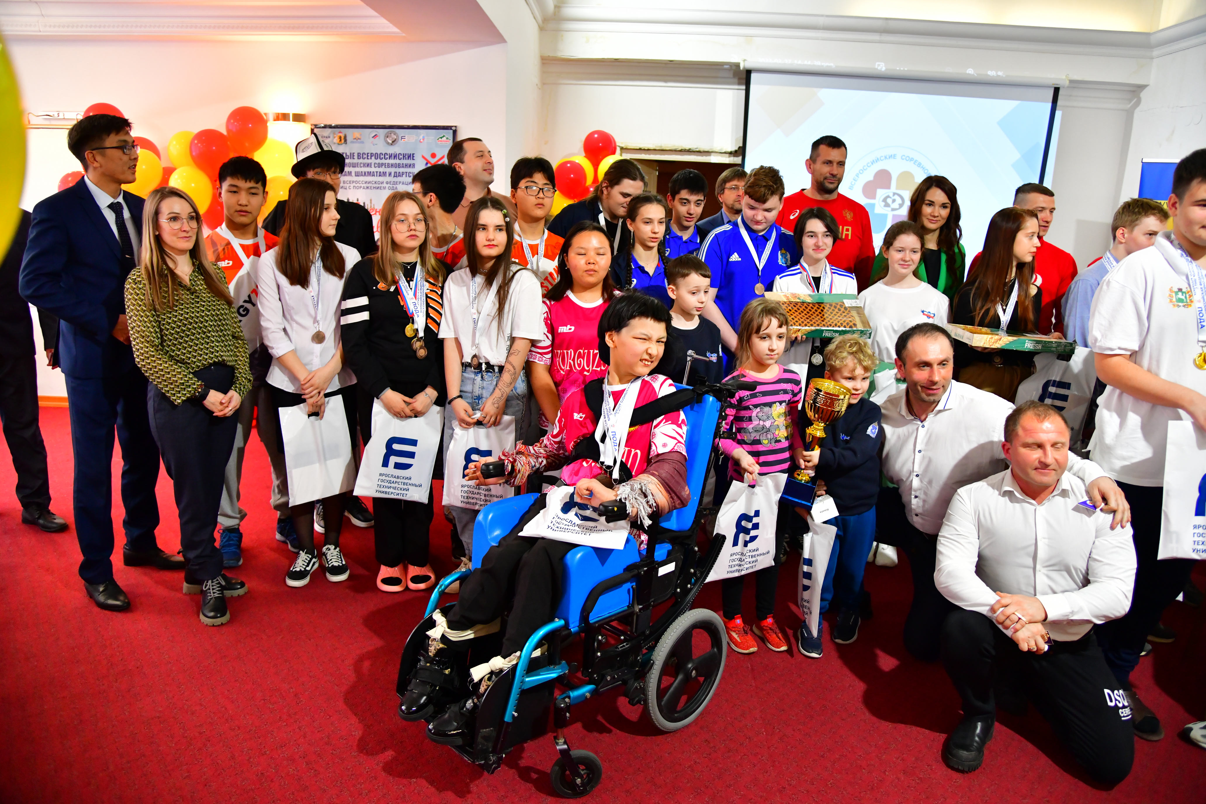 В Ярославле завершились Открытые всероссийские детско-юношеские соревнования по шашкам, шахматам и дартсу на призы Всероссийской Федерации спорта лиц с поражением ОДА «Аленький Цветочек»