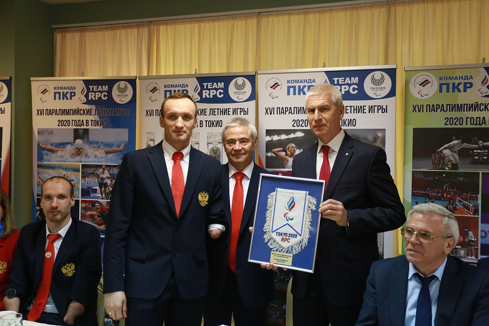 Министр спорта РФ О.В. Матыцин, П.А. Рожков в г. Дзержинске (Нижегородская область) встретились с лауреатами XVI торжественной церемонии награждения премией ПКР «Возвращение в жизнь»