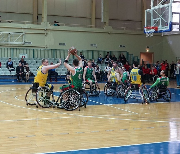 Сборная команда России по баскетболу на колясках ведет борьбу за награды международного турнира в Словении