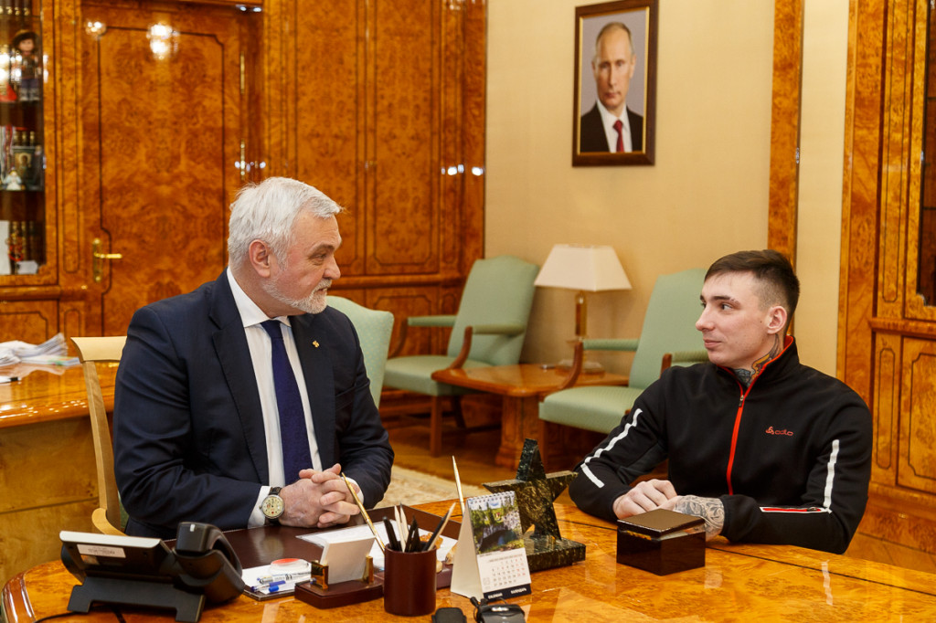  Глава Республики Коми В.В. Уйба встретился с заслуженным мастером спорта России Иваном Голубковым 