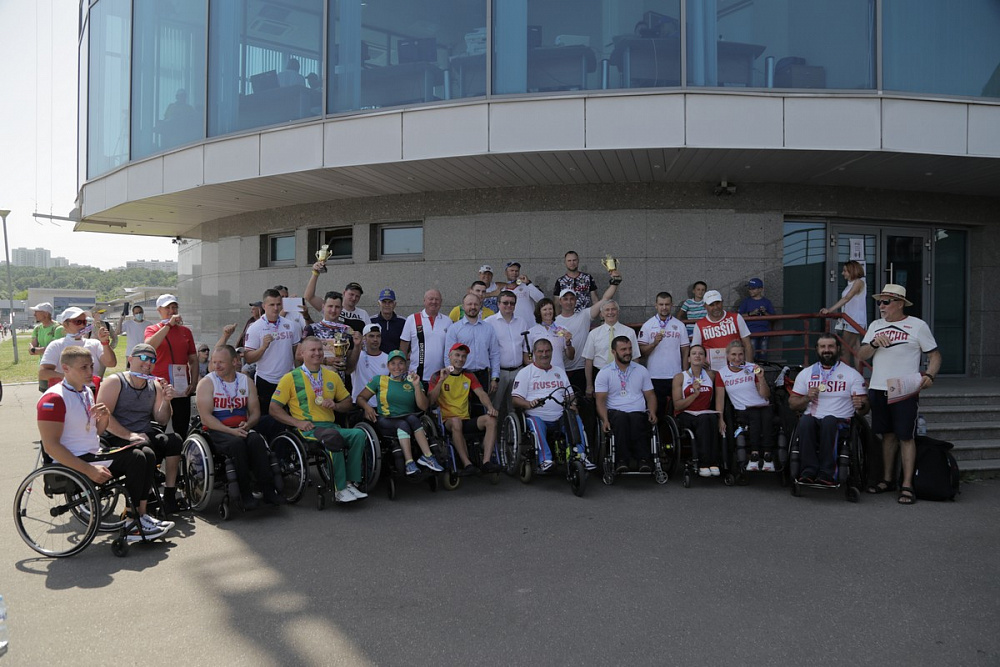 А.А. Строкин, П.А. Рожков на гребном канале «Крылатское» приняли участие в просмотре соревнований и церемонии награждения, а также встретились с участниками чемпионата России по гребле на байдарках и каноэ спорта лиц с ПОДА