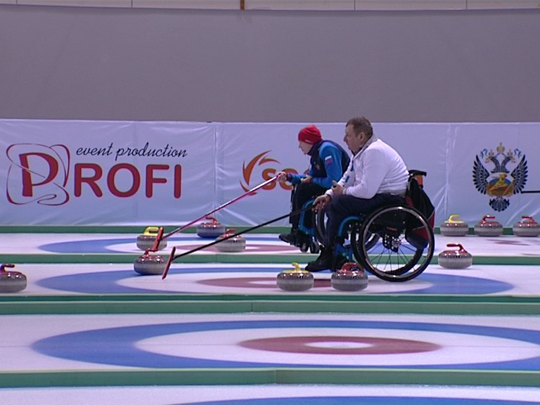 В г. Сочи завершились Всероссийские соревнования по керлингу на колясках