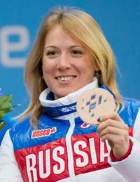 Поздравление Президента Федерации Л.Н. Селезнева 2-кратной чемпионке Паралимпийских игр по лыжным гонкам и биатлону спорта лиц с ПОДА С.И. Коноваловой в связи с днем рождения