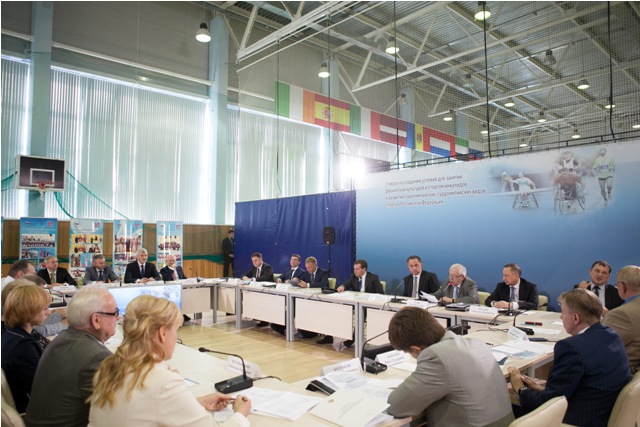 Л. Н. Селезнев, П. А. Рожков на Республиканской учебно-тренировочной базе Минспорта России  "ОКА" в г. Алексине (Тульская область) приняли участие в совещании по вопросу "О мерах по созданию условий для занятий физической культурой и спортом инвалидов 